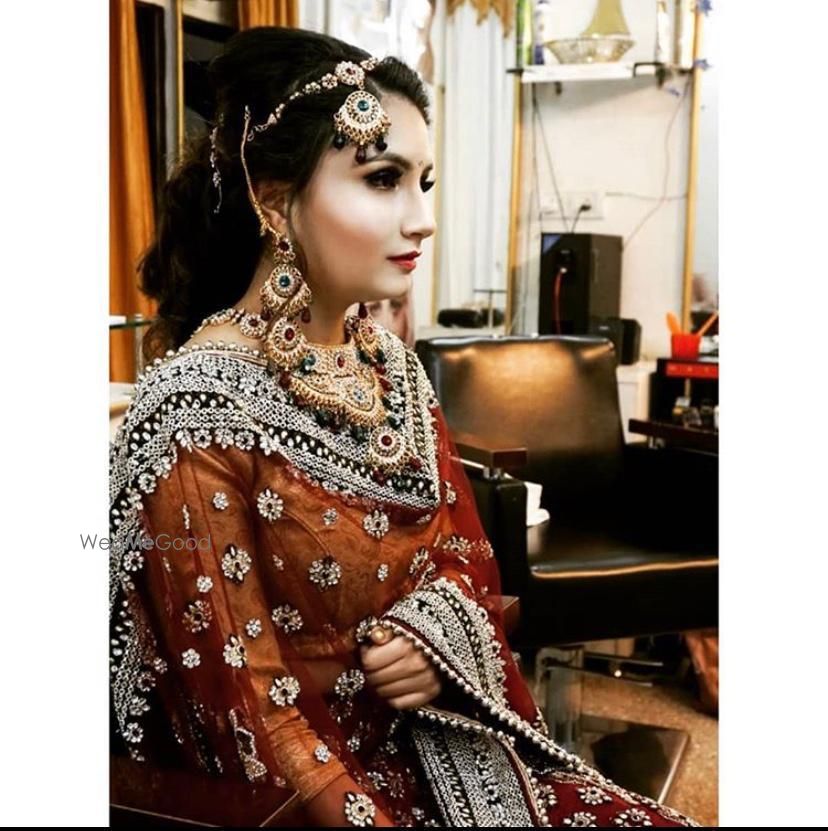 Photo By Makeovers by Resham - Bridal Makeup