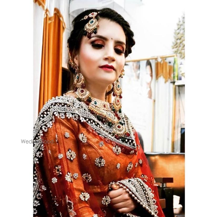 Photo By Makeovers by Resham - Bridal Makeup