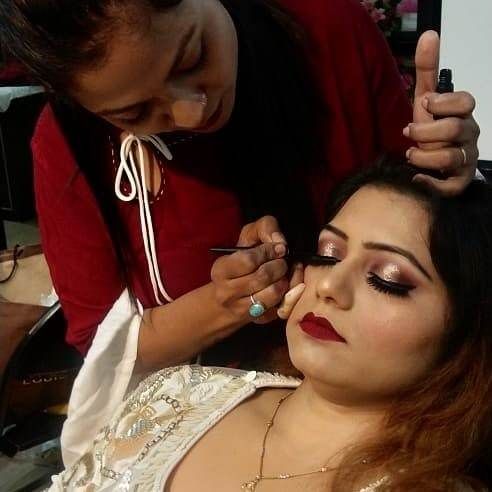 Photo By Shikha Saxena Makeovers - Bridal Makeup