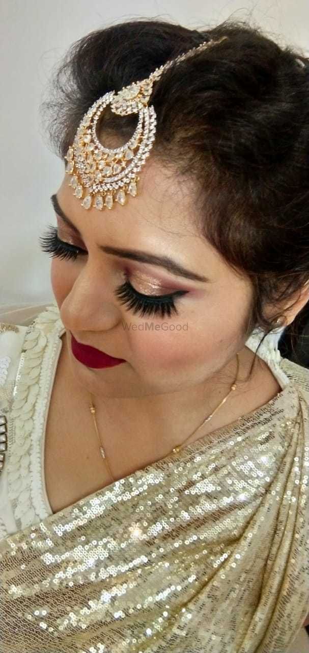 Photo By Shikha Saxena Makeovers - Bridal Makeup