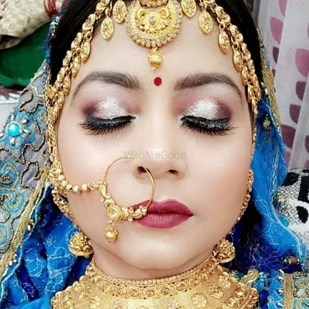 Photo By Shikha Saxena Makeovers - Bridal Makeup