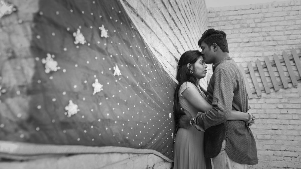 Photo By The Shooting Spot - Pre Wedding Photographers