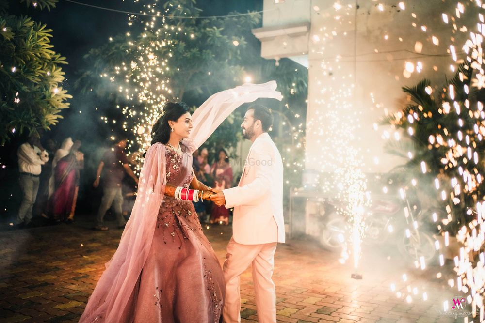 Photo By The Wedding Mirrors - Photographers