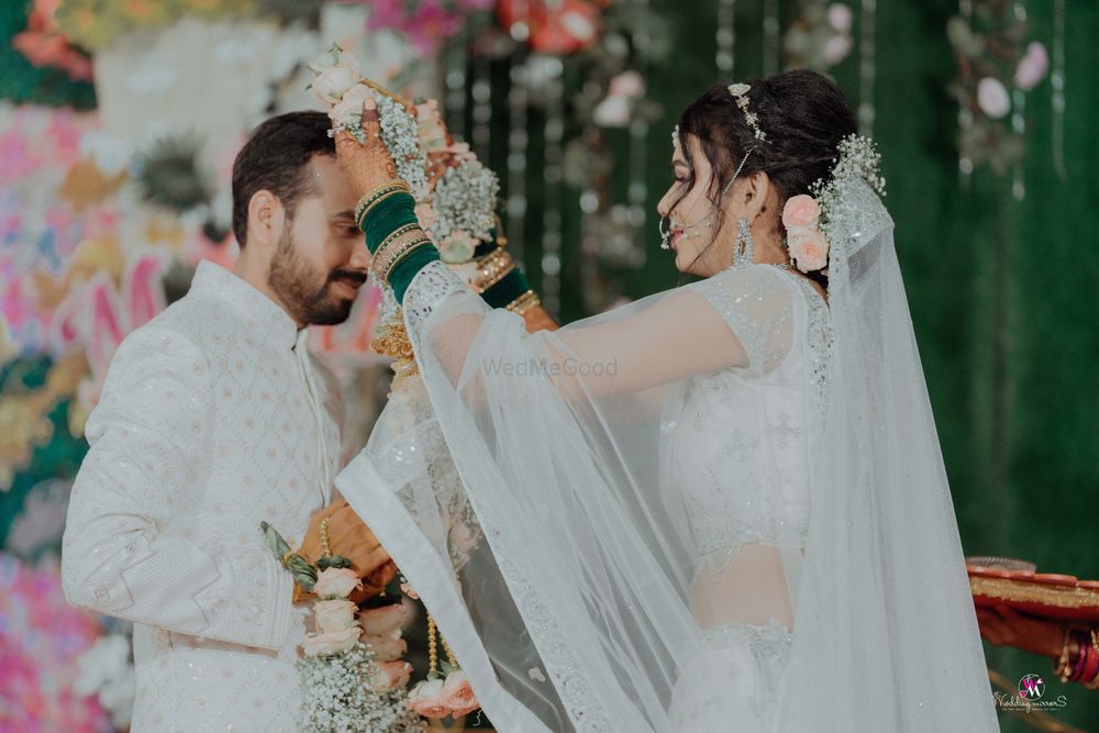 Photo By The Wedding Mirrors - Photographers