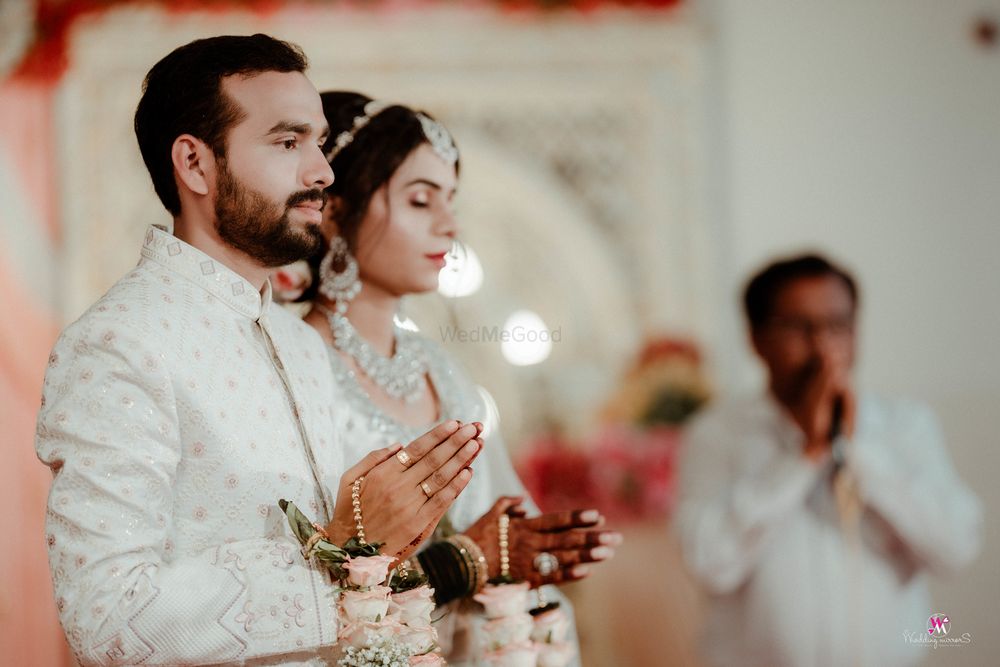 Photo By The Wedding Mirrors - Photographers