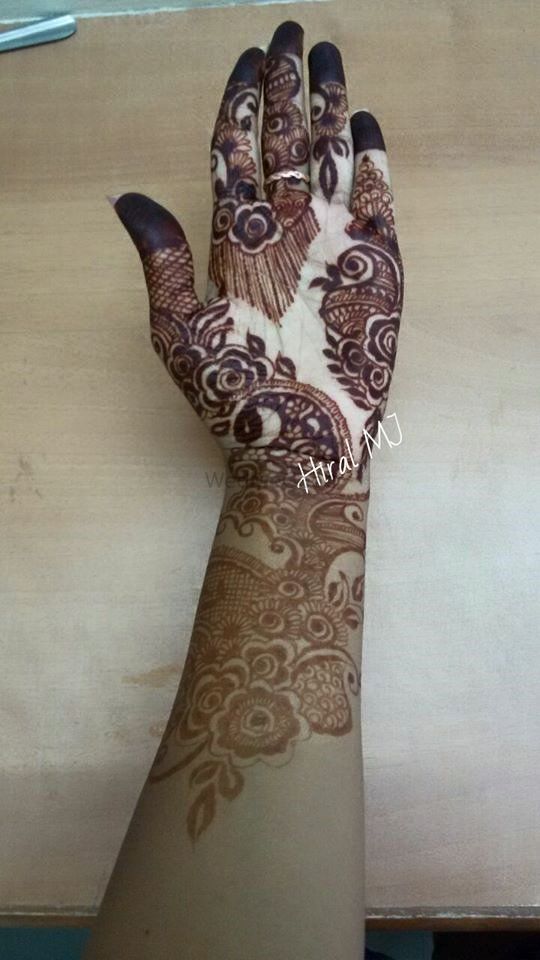 Photo By Hiral MJ - Mehendi Artist