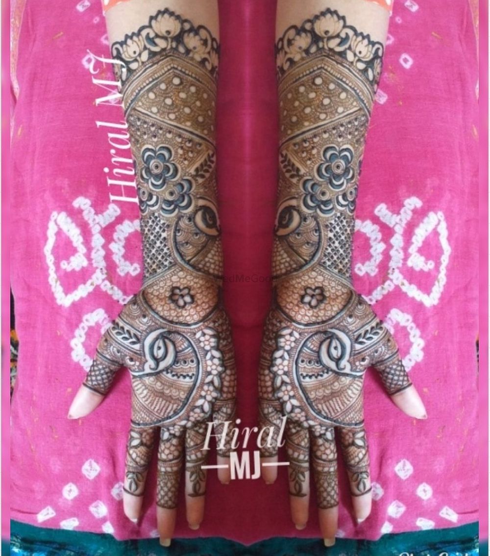 Photo By Hiral MJ - Mehendi Artist