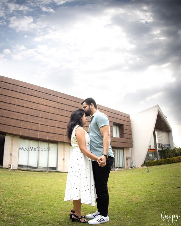 Photo By Happy Photography - Photographers