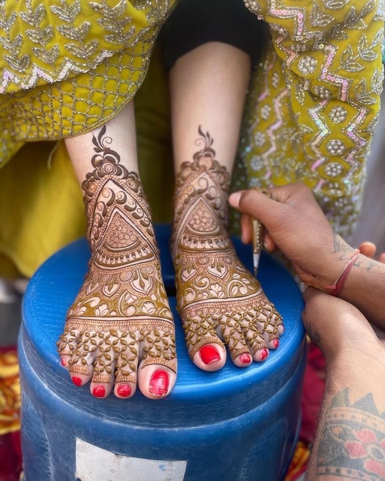 Photo By Krishna Mehandi Art - Mehendi Artist