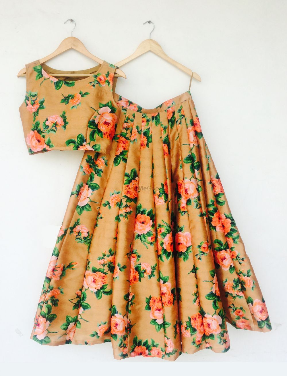 Photo of crop top and skirt coral green and beige flowers