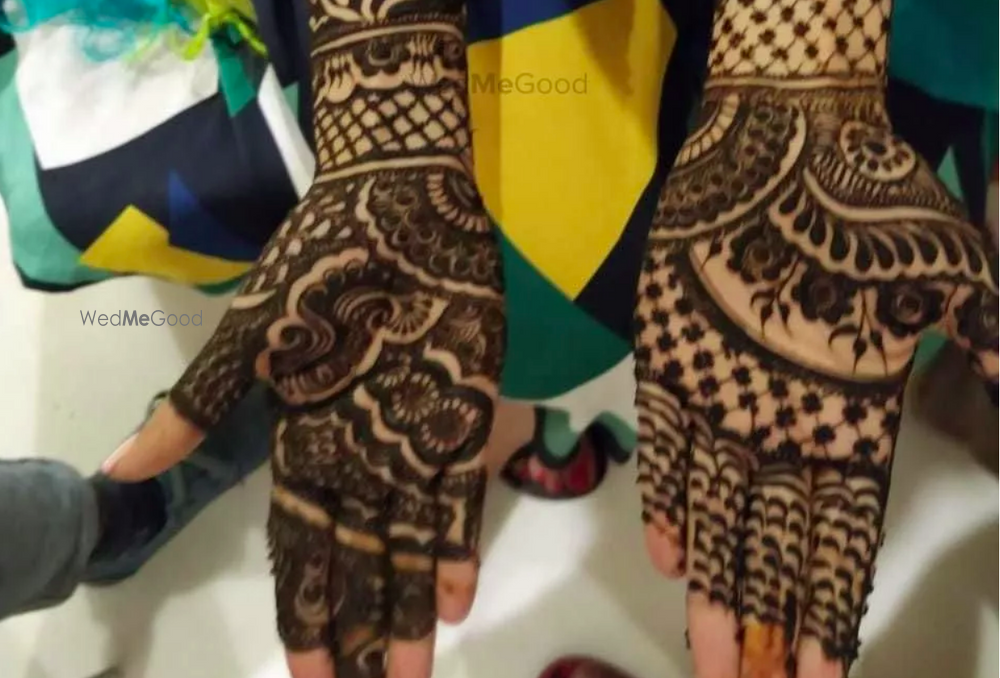 Cute Mehandi Art