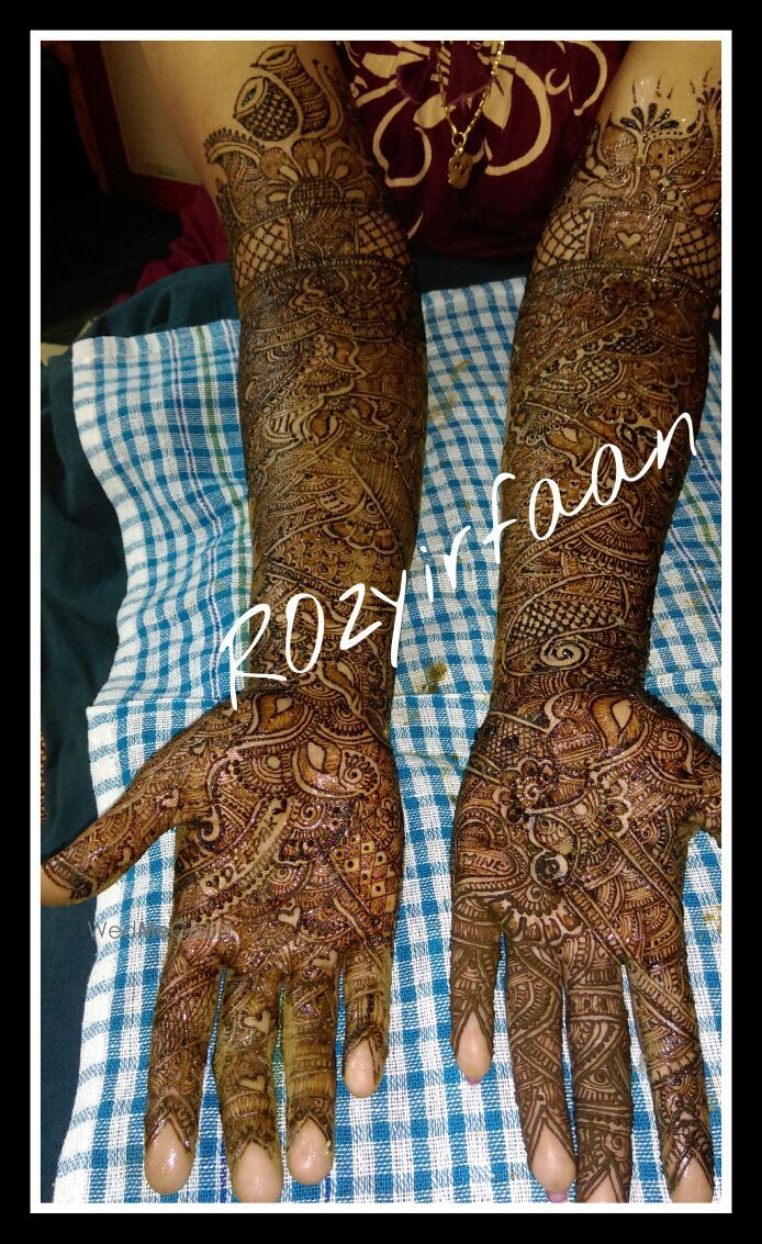 Photo By Rozy Irfaan Mehandi - Mehendi Artist
