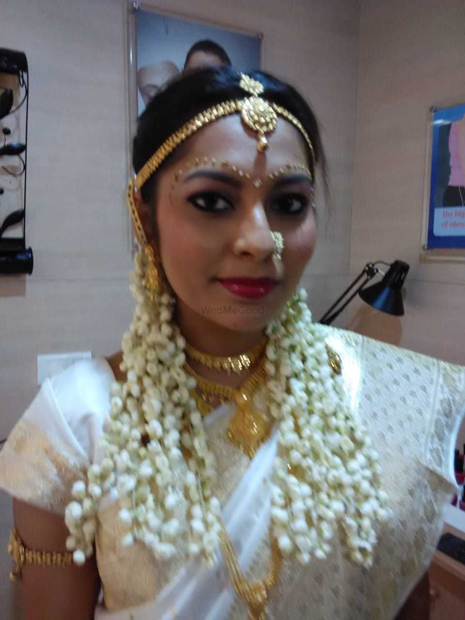 Photo By Vaishali's Family Salon & Spaa - Bridal Makeup