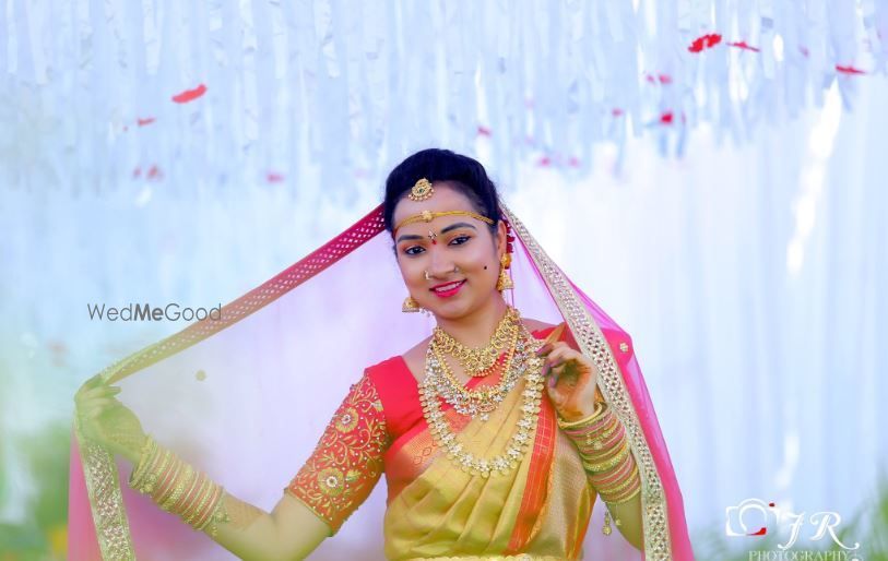 Photo By JR Photography - Photographers