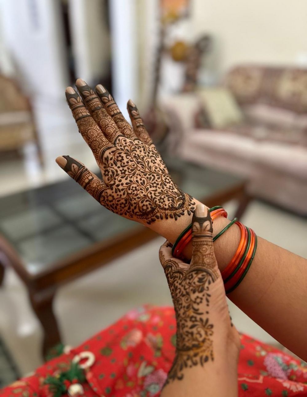 Photo By Mehendified by Sarah - Mehendi Artist