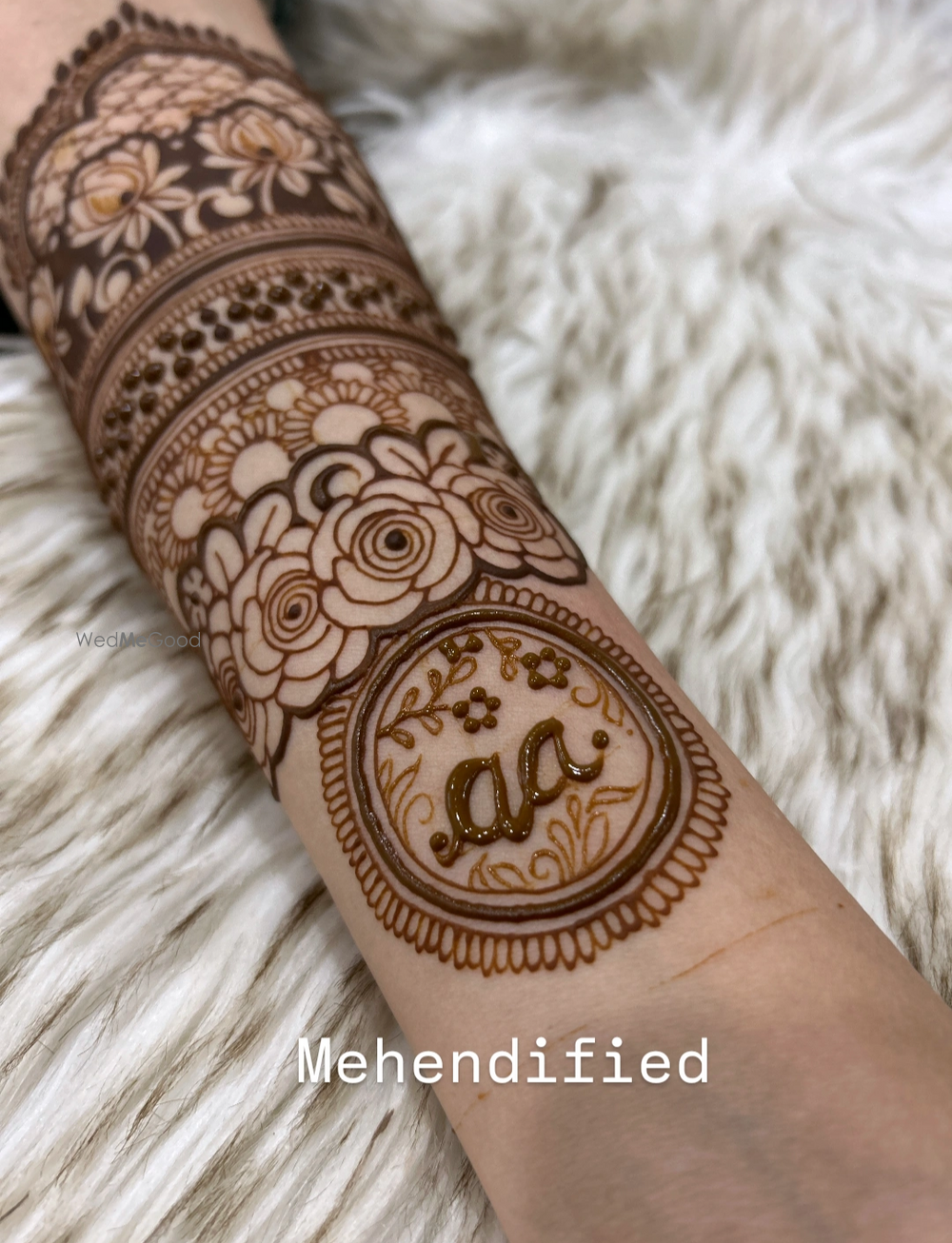 Photo By Mehendified by Sarah - Mehendi Artist