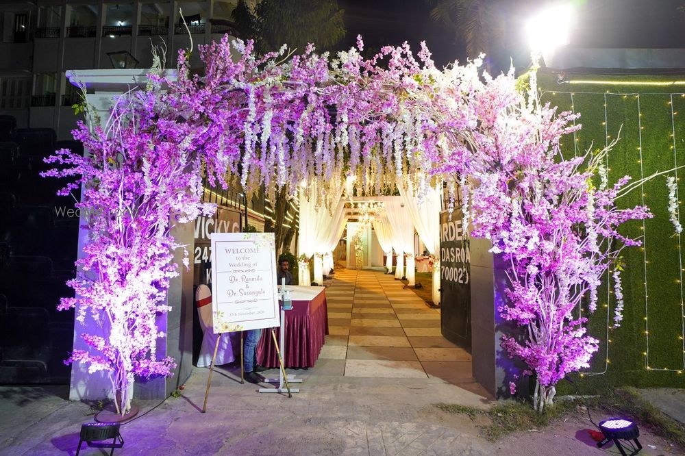 Photo By Vicky Gardens - Venues