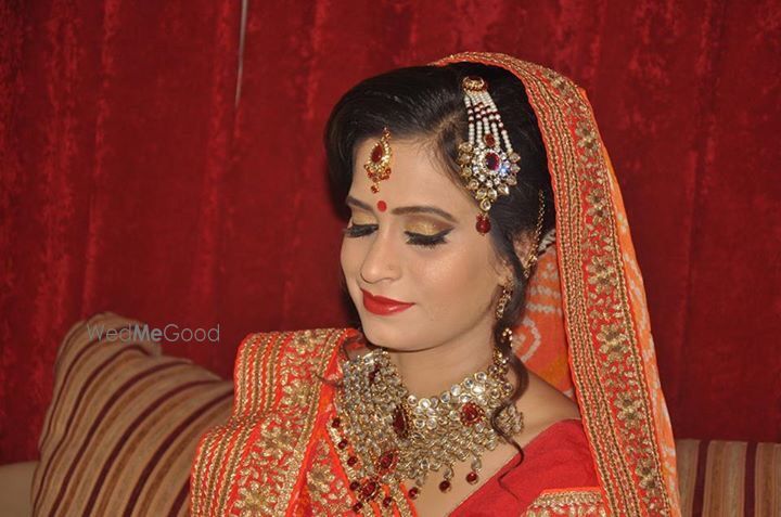 Photo By Richa Malik's Makeovers  - Bridal Makeup