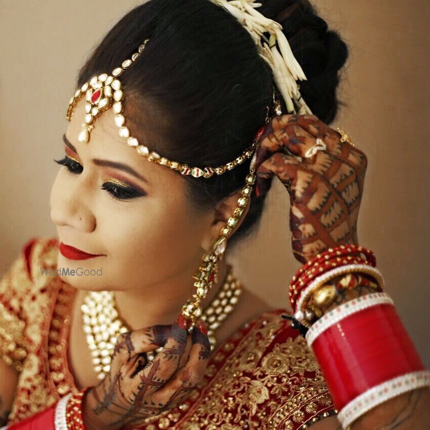 Photo By Richa Malik's Makeovers  - Bridal Makeup