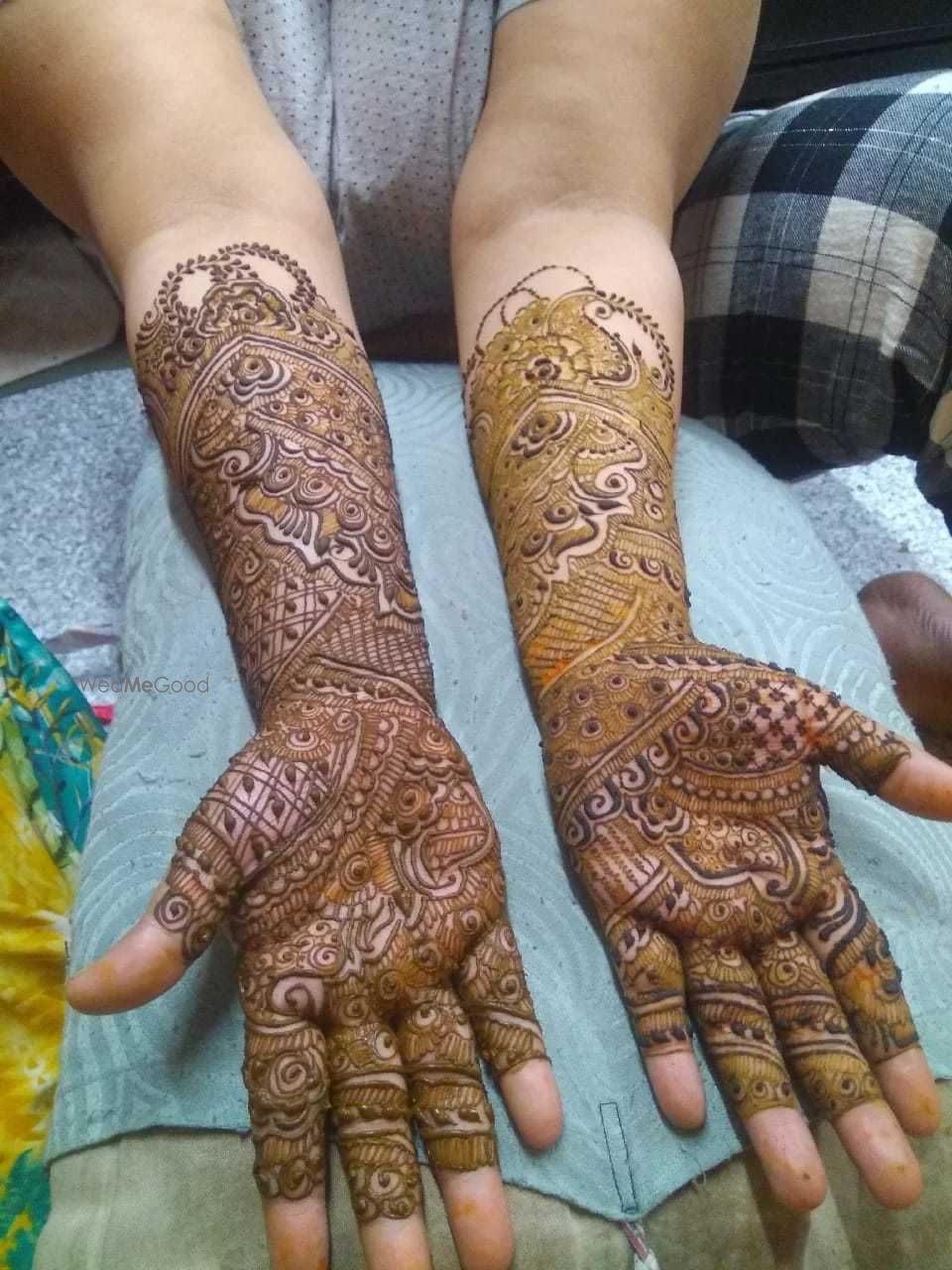 Photo By Hayaa Beauticians - Mehendi Artist