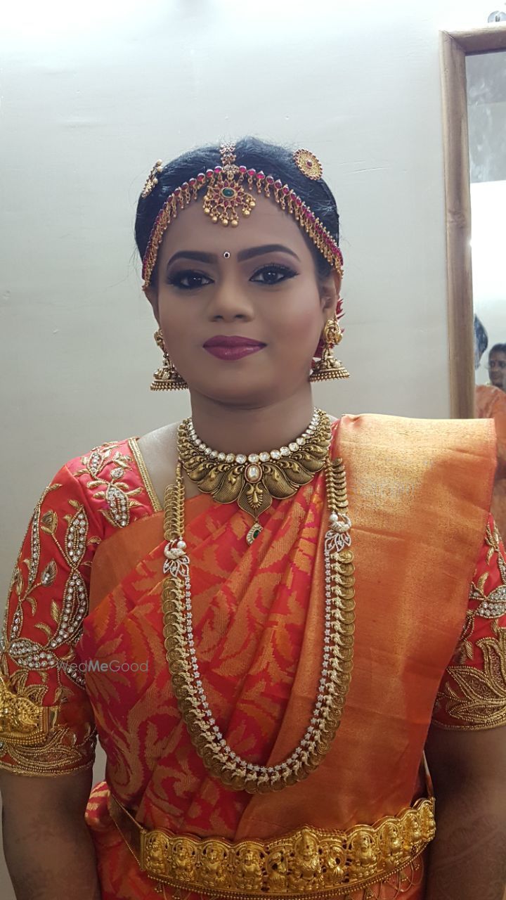 Photo By Nisha Beauty Care - Bridal Makeup