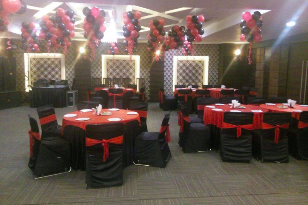 Photo By Red Carpet Banquets - Venues