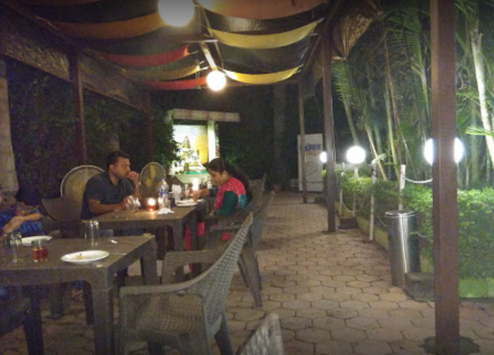 Diners Park, Manglaya Sadak