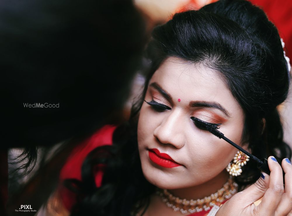 Photo By Kniks Makeup Artist - Bridal Makeup