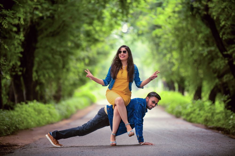 Photo By The Moment by Foram - Pre Wedding Photography - Pre Wedding Photographers
