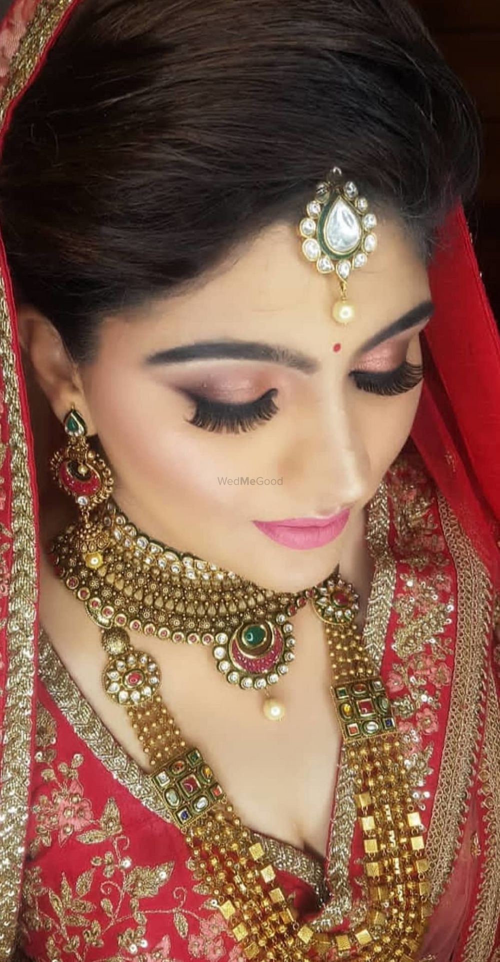 Photo of A beautiful bride with subtle and soft makeup.