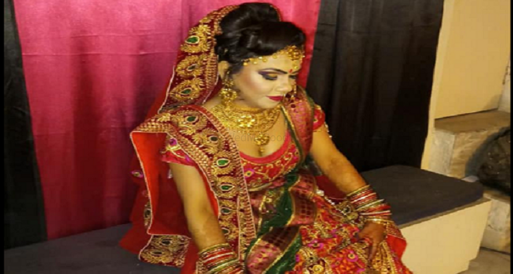 Gayatri Naini Professional Makeup Artist