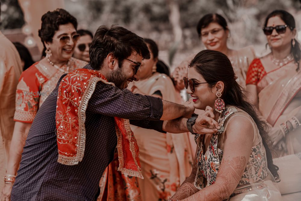 Photo By Wedding Diaries by OMP - Photographers
