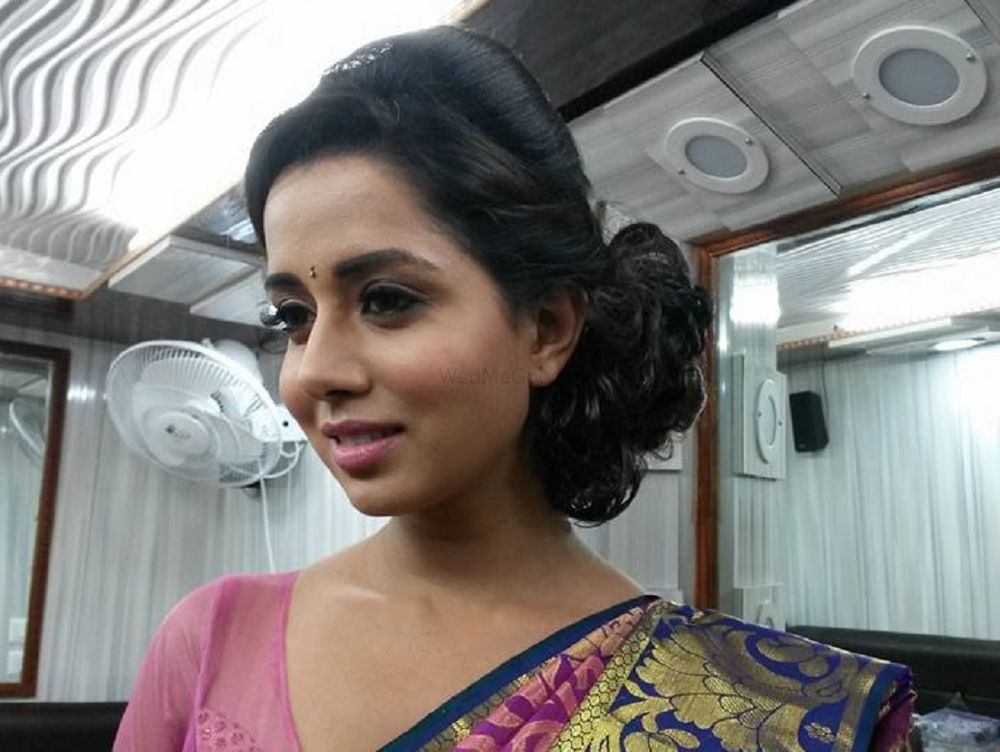 Bridal Hairstylist & Makeup Artist Thirupati Pooja