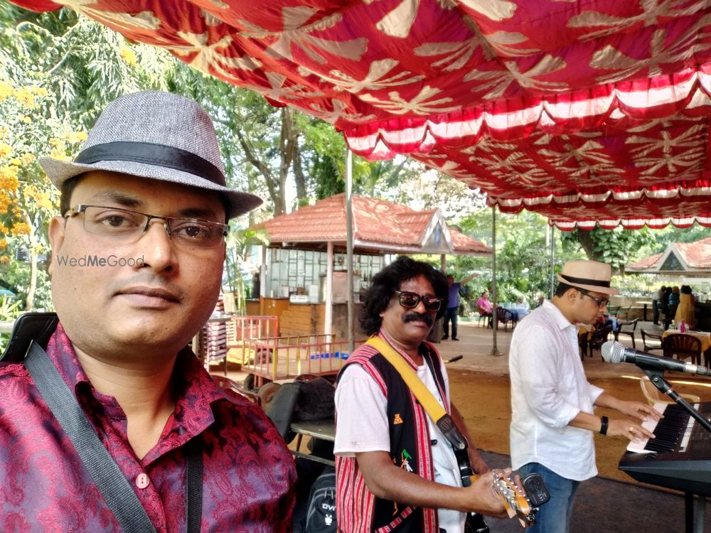 Photo By Christy Roopesh - Saxophone Player - Wedding Entertainment 