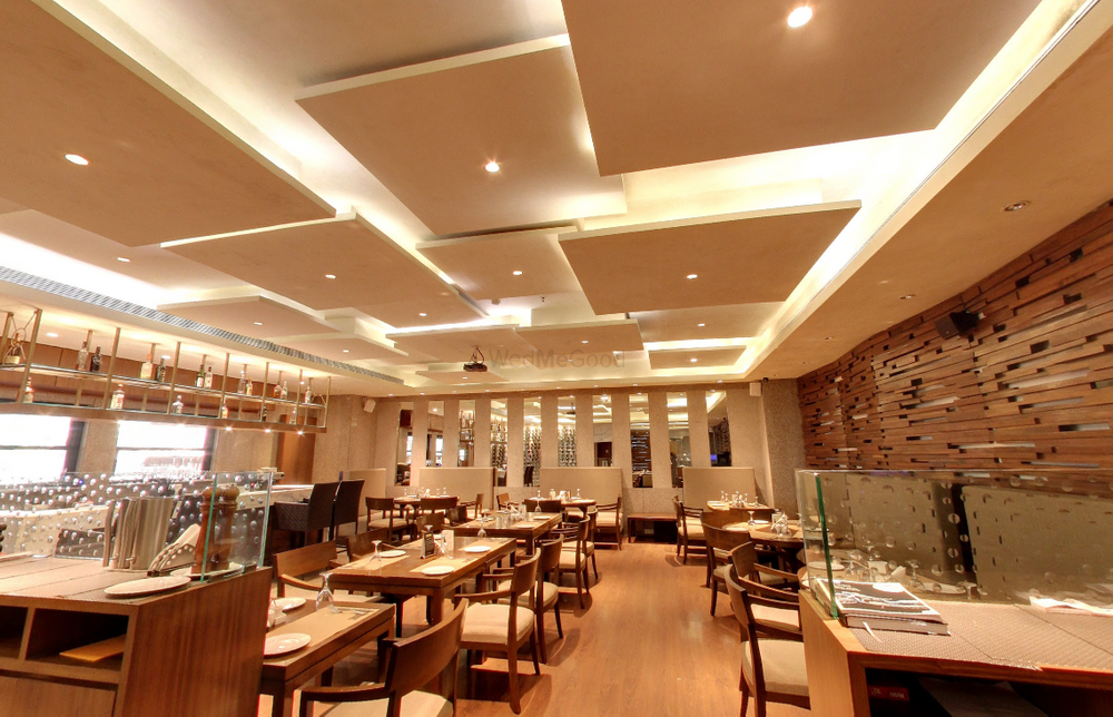 Levo Restaurant & Lounge