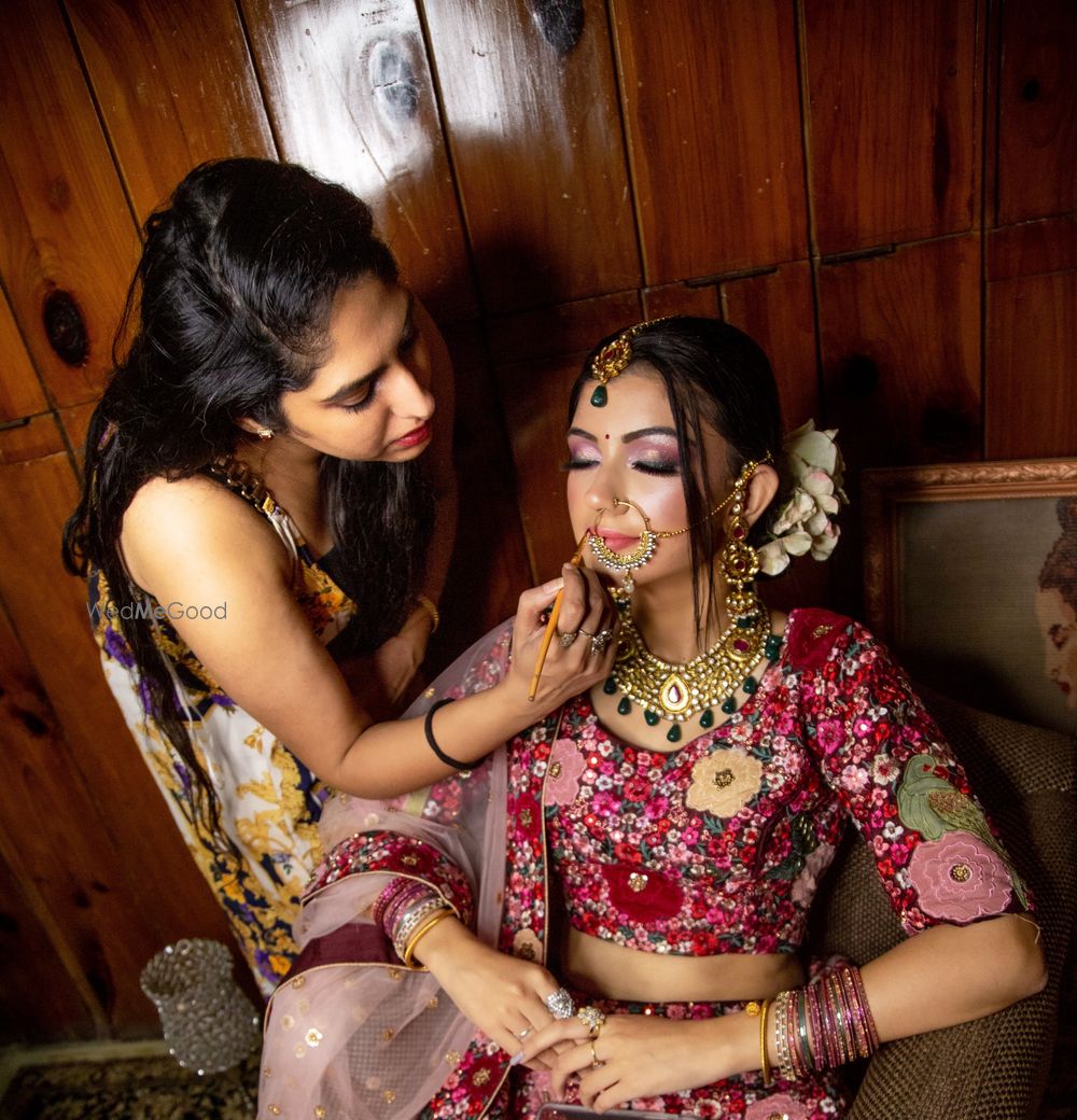 Photo By Blushing Brushes Makeup by Garima Makkar - Bridal Makeup