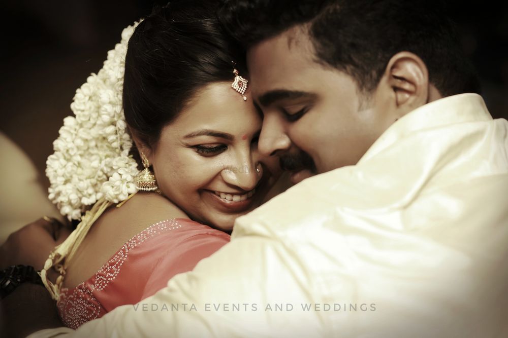 Photo By Vedanta Events and Weddings - Photographers