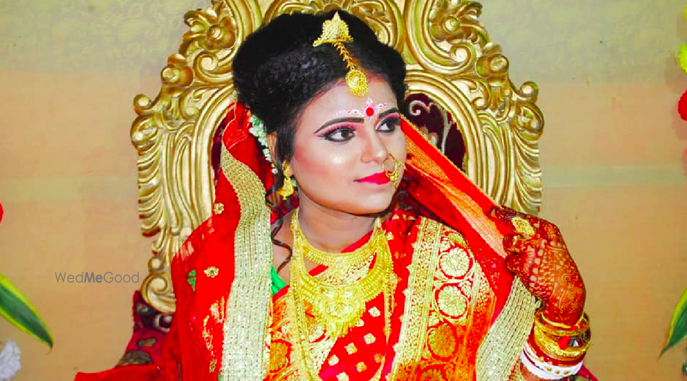 Bridal Makeup artist Aditi roy pramanik