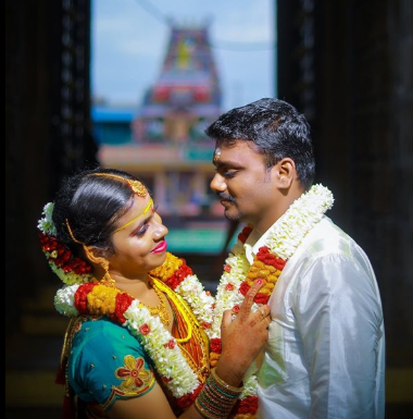 Photo By Black Light Fotographz - Photographers