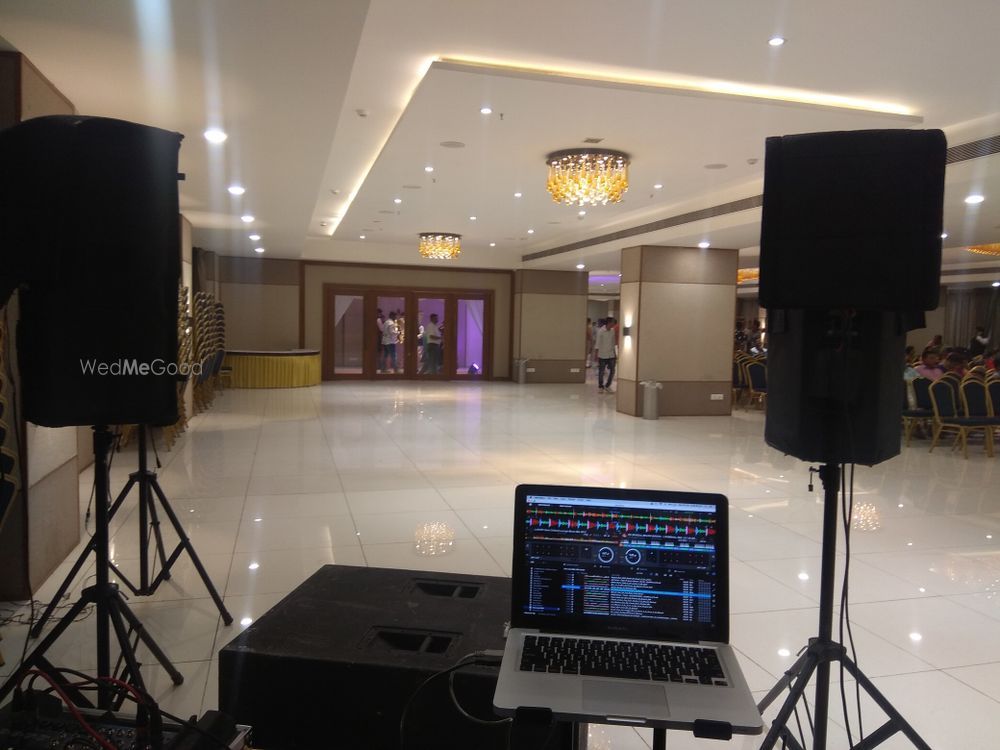 Photo By Dj HS Sounds and Lights - DJs
