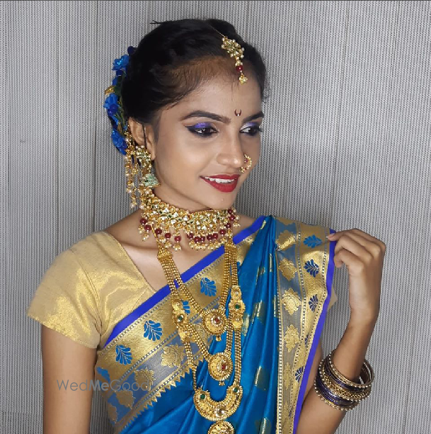 Photo By 4Mulletion Salon - Bridal Makeup