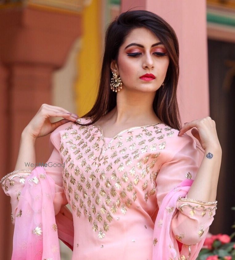 Photo By Makeovers by Priyal - Bridal Makeup