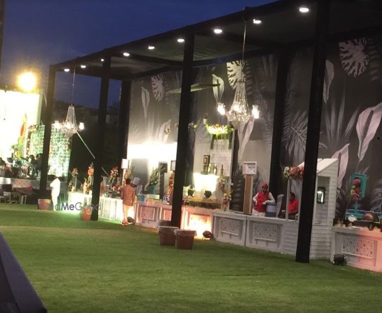Photo By Solitaire Lawns - Venues