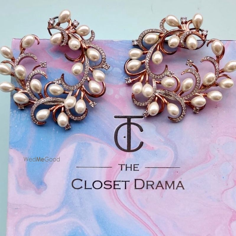 Photo By The Closet Drama - Accessories