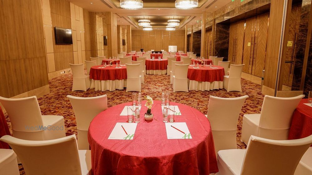 Photo By Holiday inn - Venues