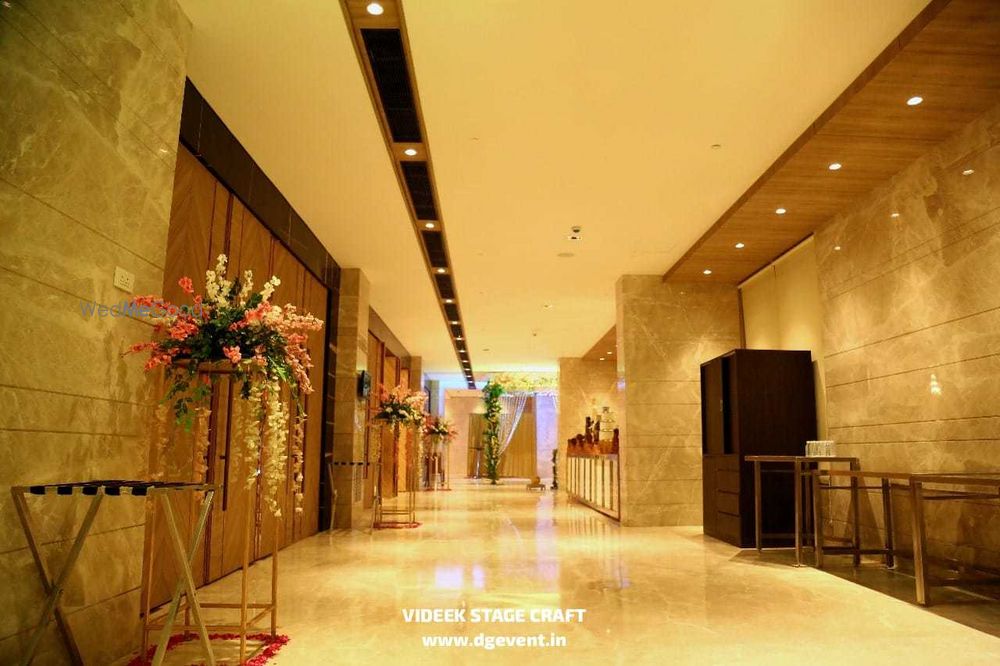 Photo By Holiday inn - Venues