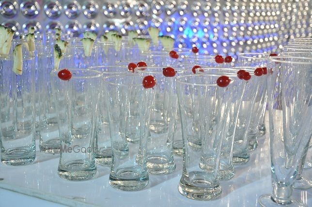 Photo By Jaina Mohan Caterers And Halwai - Catering Services