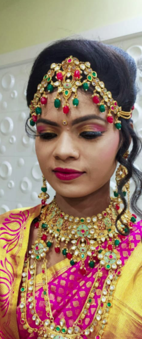 Photo By Vama Beauty Parlour - Bridal Makeup