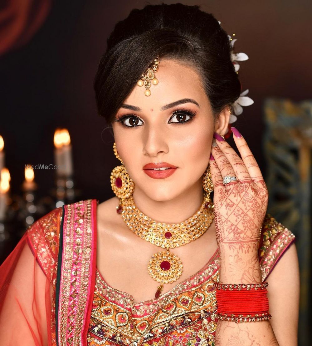 Photo By Sakshi Bhardwaj Makeovers - Bridal Makeup