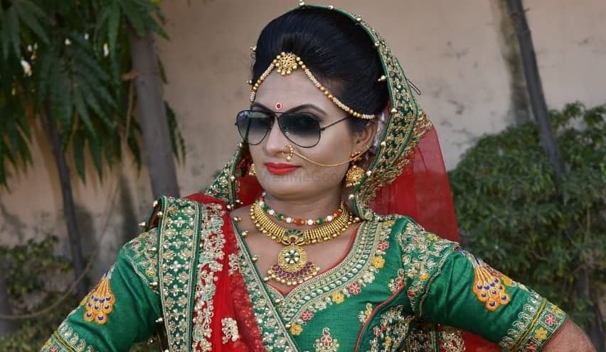 Akshar Beauty Parlour